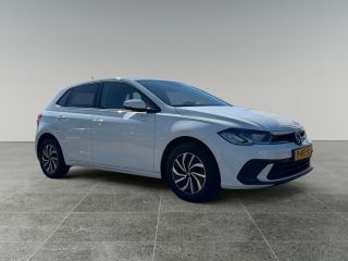 Volkswagen Polo 1.0 95pk TSI Life Velgen 'Essex', 15 inch lichtmetaal | Parkeersensoren v&oacute;&oacute;r en achter | Adaptive...