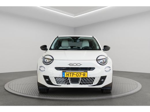 Fiat 600 1.2 Hybrid La Prima | 8 Jaar Garantie | Camera | Navigatie | Stoelverwarming | Elektrische Achter... ActivLease financial lease