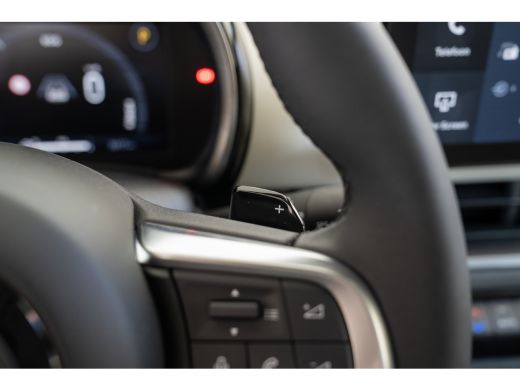 Fiat 600 1.2 Hybrid La Prima | 8 Jaar Garantie | Camera | Navigatie | Stoelverwarming | Elektrische Achter... ActivLease financial lease