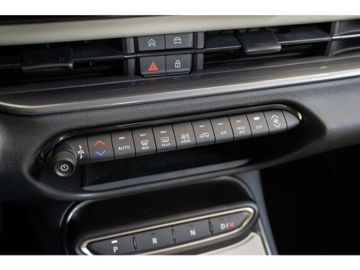 Fiat 600 1.2 Hybrid La Prima | 8 Jaar Garantie | Camera | Navigatie | Stoelverwarming | Elektrische Achter... ActivLease financial lease