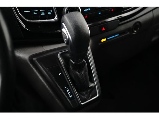 Ford Transit Custom 300 2.0 TDCI L2H1 Limited DC Automaat | Adaptive Cruise | BLIS | Camera | Winterpakket ActivLease financial lease