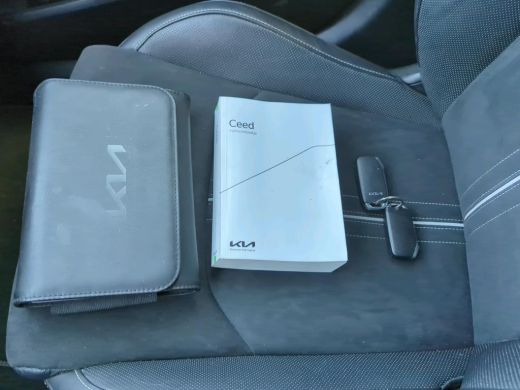 Kia Ceed Sportswagon 1.5 T-GDi GT-Line NL-AUTO | PANODAK | CAMERA ActivLease financial lease