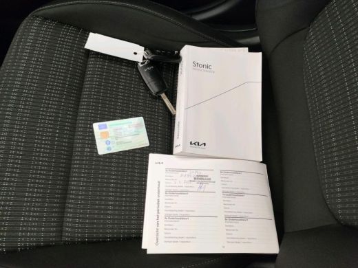 Kia Stonic 1.0 T-GDi MHEV DynamicLine NL-AUTO | CARPLAY | ANDROID AUTO | CAMERA ActivLease financial lease
