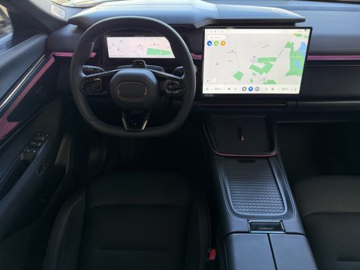 Lynk & Co 08 Lynk & Co 08 MORE PHEV PANO MATRIX LED HARMAN KARDON 360&deg;CAM | PHEV ActivLease financial lease