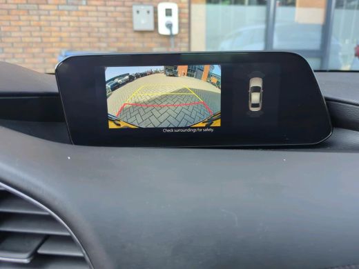 Mazda 3 2.0 e-SkyActiv-X M Hybrid 186 Luxury NL-AUTO | LEDER | NAVI | CAMERA ActivLease financial lease