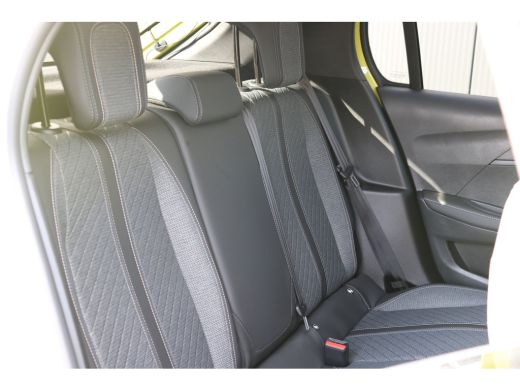 Peugeot 208 Allure | Elektrische parkeerrem | Extra getinte achterste zijruiten en achterruit | Extra getinte... ActivLease financial lease