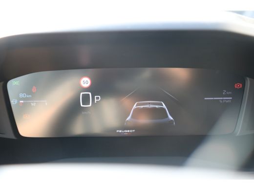 Peugeot 208 Allure | Elektrische parkeerrem | Extra getinte achterste zijruiten en achterruit | Extra getinte... ActivLease financial lease