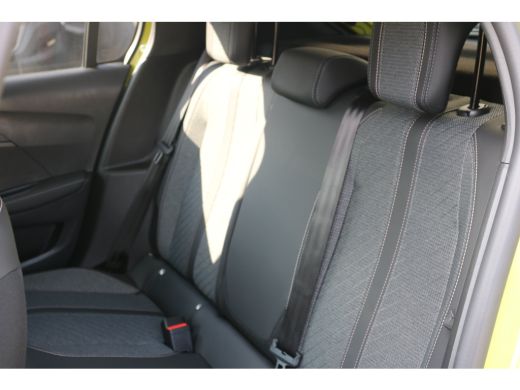 Peugeot 208 Allure | Elektrische parkeerrem | Extra getinte achterste zijruiten en achterruit | Extra getinte... ActivLease financial lease