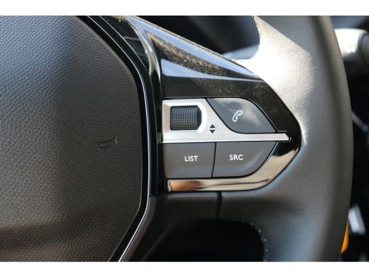 Peugeot 208 Allure | Elektrische parkeerrem | Extra getinte achterste zijruiten en achterruit | Extra getinte... ActivLease financial lease