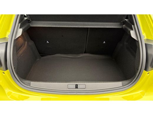 Peugeot 208 Business | Elektrische parkeerrem | Extra getinte achterste zijruiten en achterruit | Extra getin... ActivLease financial lease