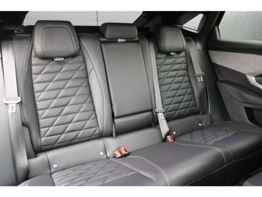 Peugeot 3008 GT Exclusive | Adaptieve cruise control met Stop&Go functie | Elektrische parkeerrem | Extra geti... ActivLease financial lease