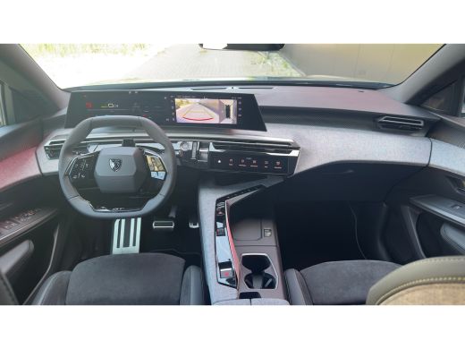Peugeot e-3008 GT | Elektrische parkeerrem | Extra getinte achterste zijruiten en achterruit ActivLease financial lease