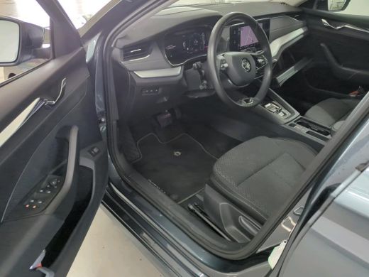 Skoda Octavia Combi 1.5 e-TSI Business Edition Plus NL-AUTO | PANODAK | STOELVERWARMING | ELEKTR. KLEP ActivLease financial lease