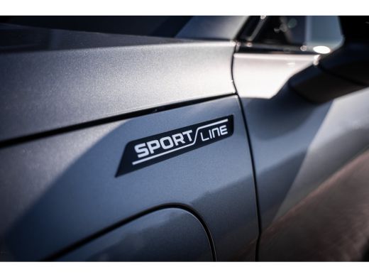 Skoda Superb Combi Sportline Business | Achteruitrijcamera | Climatronic, elektronische airconditioning met 3 ... ActivLease financial lease