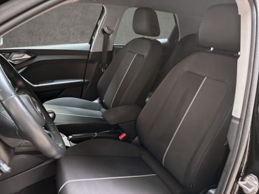 Audi A1 Sportback Sportback 25 TFSI Sport (APPLE CARPLAY, GROOT NAVI, LANE ASSIST, SPORTSTOELEN, CRUISE, GETINT GLA... ActivLease financial lease