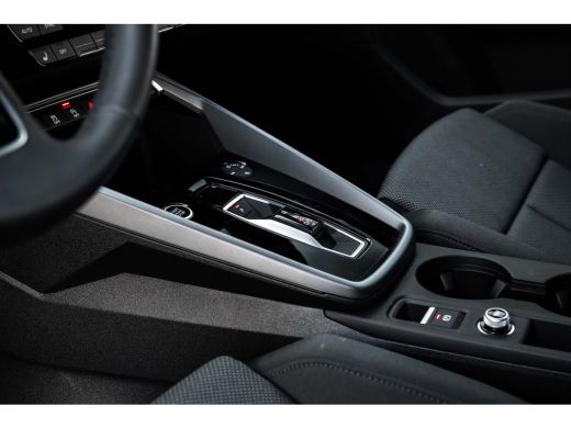 Audi A3 Sportback 30 TFSI S edition 116PK | Camera achter | Stand Kachel | Stoelverw. voor | Apple Carpla... ActivLease financial lease