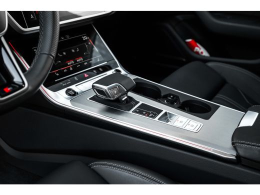 Audi A6 Avant 55 TFSI e quattro S edition Competition 367PK | Trekhaak | Panorama Dak | B&O Audio | 360 C... ActivLease financial lease