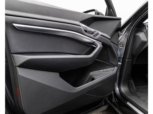 Audi e-tron 55 Quattro S-LINE 95 kWh (300kW/408pk) ** S-LINE, LEDER, ACC, HuD, PANORAMA, 20-inch LMV, ** 1e E... ActivLease financial lease