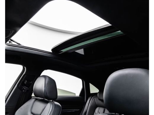 Audi e-tron 55 Quattro S-LINE 95 kWh (300kW/408pk) ** S-LINE, LEDER, ACC, HuD, PANORAMA, 20-inch LMV, ** 1e E... ActivLease financial lease