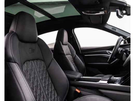 Audi e-tron 55 Quattro S-LINE 95 kWh (300kW/408pk) ** S-SPORTST, DIAMANT LEDER, B&O, PANORAMA, 21-inch LMV, *... ActivLease financial lease