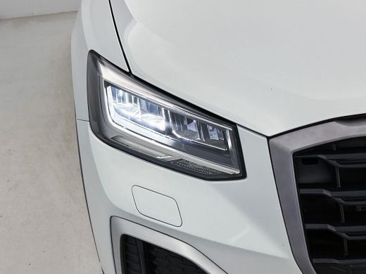 Audi Q2 35 TFSI Advanced edition VIRTUAL | NAVI & CARPLAY | EL-ACHTERKLEP | AD-CRUISE ActivLease financial lease