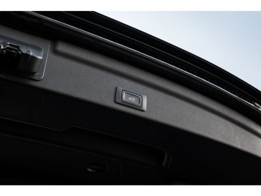 Audi Q3 45 TFSI e Advanced Edition 245 PK | Voorstoelen Verwarmd | Achteruitrijcamera | Ambiance Verlicht... ActivLease financial lease
