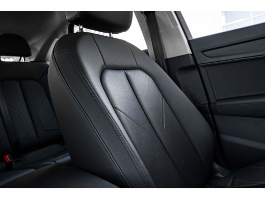 Audi Q3 45 TFSI e Advanced Edition 245 PK | Voorstoelen Verwarmd | Achteruitrijcamera | Ambiance Verlicht... ActivLease financial lease