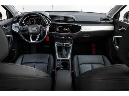Audi Q3 45 TFSI e Advanced Edition 245 PK | Voorstoelen Verwarmd | Achteruitrijcamera | Ambiance Verlicht... ActivLease financial lease