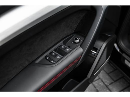 Audi Q5 50 TFSI e S edition Competition 299PK | Trekhaak | Luchtvering | Panorama Dak | Luxe Lederebekled... ActivLease financial lease