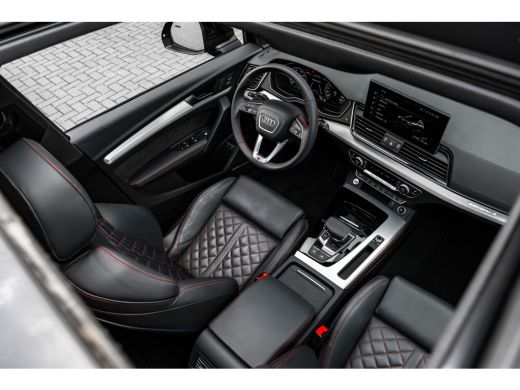 Audi Q5 50 TFSI e S edition Competition 299PK | Trekhaak | Luchtvering | Panorama Dak | Luxe Lederebekled... ActivLease financial lease