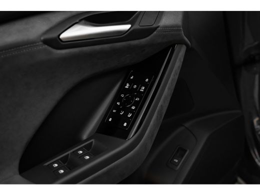 Audi Q6 e-tron S edition performance 100 kWh Panorama dak | Trekhaak | Elek. Stoel + geheugen | 360 camera | Led... ActivLease financial lease