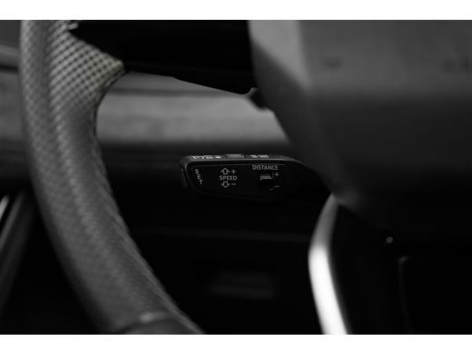 Audi Q6 e-tron S edition performance 100 kWh Panorama dak | Trekhaak | Elek. Stoel + geheugen | 360 camera | Led... ActivLease financial lease