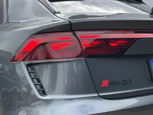 Audi RSQ8 4.0 TFSI RS quattro 640 Performance B&O-3D Pano Keramisch Carbon Massage BOMVOL!! ActivLease financial lease