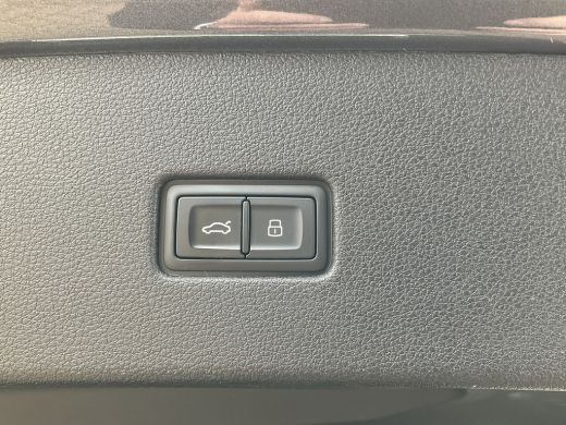 Audi RSQ8 4.0 TFSI RS quattro 640 Performance B&O-3D Pano Keramisch Carbon Massage BOMVOL!! ActivLease financial lease