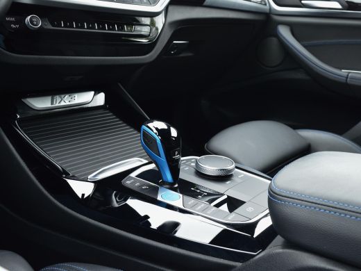 BMW iX3 High Executive M Sport | Trekhaak | SOH 100% ActivLease financial lease