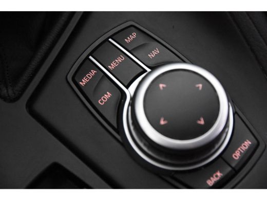 BMW X1 sDrive18i *1ste eigenaar*Navigatie*Standkachel*PDC* ActivLease financial lease