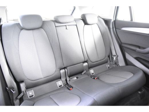 BMW X1 sDrive18i *1ste eigenaar*Navigatie*Standkachel*PDC* ActivLease financial lease