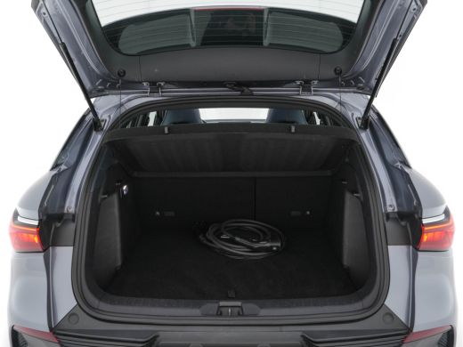 BYD ATTO 3 Comfort 60 kWh [ 3-Fase-11kW ] {SOH-92%} (INCL-BTW) *HEATPUMP | PANO | ADAPTIVE-CRUISE | LEATHER ... ActivLease financial lease