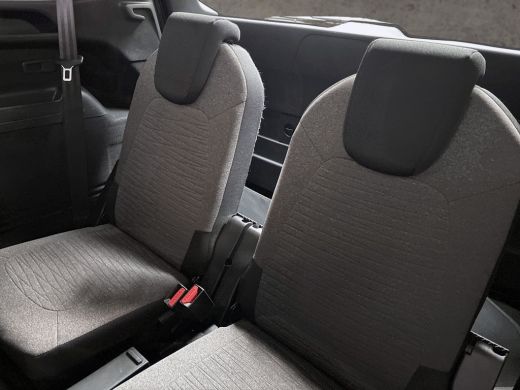 Citroën Grand C4 Spacetourer 1.2 PureTech Black Sport 7 Persoons (APPLE CARPLAY, GROOT NAVI, CAMERA, CLIMATE, STOELMASSAGE/VER... ActivLease financial lease