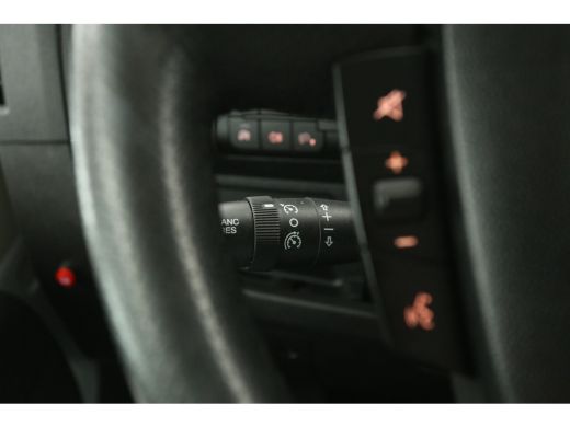 Citroën Jumper 2.2 BlueHDi 140PK 3.5t | Bakwagen | Laadklep | Airco | Camera | Cruise | Carplay | 3 Zits | Laadbak ActivLease financial lease