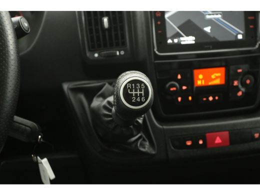 Citroën Jumper 2.2 BlueHDi 140PK 3.5t | Bakwagen | Laadklep | Airco | Camera | Cruise | Carplay | 3 Zits | Laadbak ActivLease financial lease