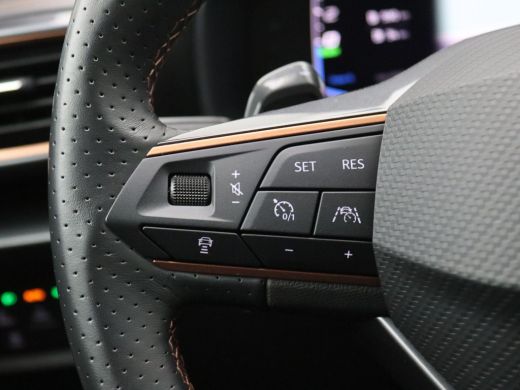 CUPRA Formentor 1.4 e-Hybrid Adrenaline 204PK DSG Panoramadak, Elektrische Achterklep, Achteruitrijcamera, Keyles... ActivLease financial lease