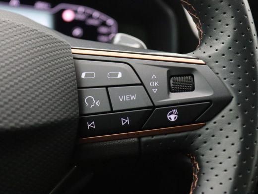 CUPRA Formentor 1.4 e-Hybrid Adrenaline 204PK DSG Panoramadak, Elektrische Achterklep, Achteruitrijcamera, Keyles... ActivLease financial lease