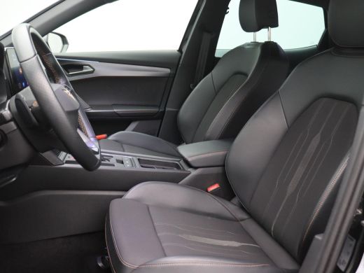 CUPRA Formentor 1.4 e-Hybrid Adrenaline 204PK DSG Panoramadak, Elektrische Achterklep, Achteruitrijcamera, Keyles... ActivLease financial lease