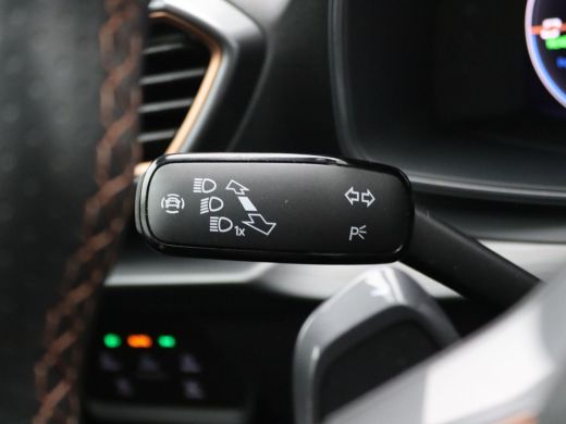 CUPRA Formentor 1.4 e-Hybrid VZ Performance 245PK DSG Panoramadak, Trekhaak, Memorystoel, Keyless, 19" LM Velgen,... ActivLease financial lease