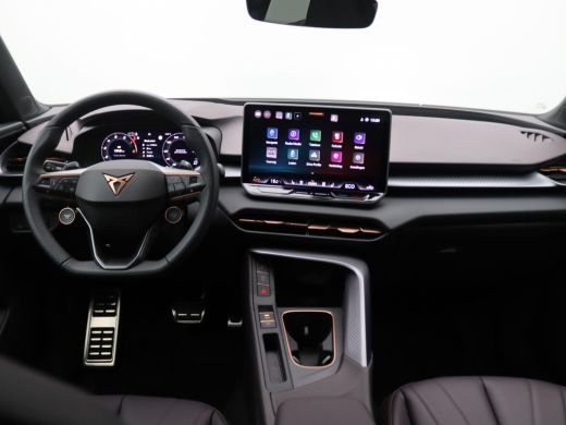 CUPRA Terramar 1.5 TSI e-Hybrid VZ Performance 272PK DSG Pano-Schuifdak, Trekhaak, 20" LM Velgen, Matrix-LED Ver... ActivLease financial lease