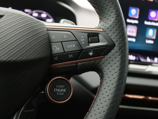 CUPRA Terramar 1.5 TSI e-Hybrid VZ Performance 272PK DSG Pano-Schuifdak, Trekhaak, 20" LM Velgen, Matrix-LED Ver... ActivLease financial lease