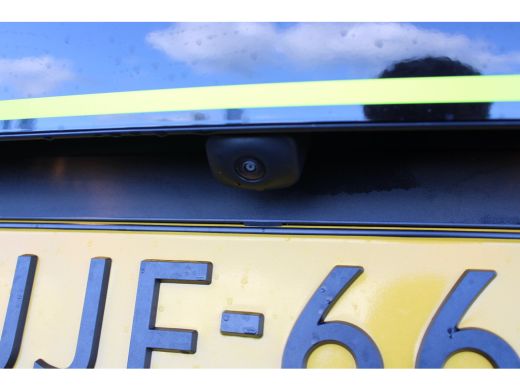 Fiat Grande Panda 1.2 Hybrid La Prima | Achteruitrijcamera | Airco (automatisch) | Apple Carplay/Android Auto|telef... ActivLease financial lease