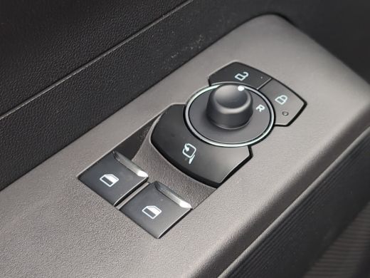 Ford E-Transit Courier Limited 44 kWh | Winterpack | Adap. Cruise Control | CarPlay | Trekhaak | | Buitenspiegels elektr... ActivLease financial lease