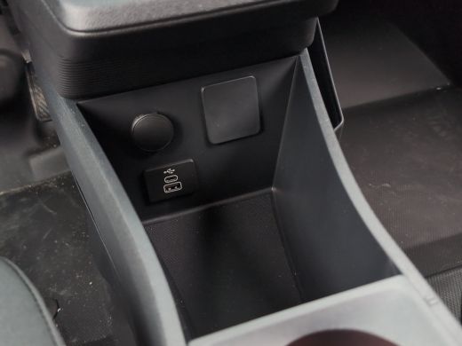 Ford E-Transit Courier Limited 44 kWh | Winterpack | Adap. Cruise Control | CarPlay | Trekhaak | | Buitenspiegels elektr... ActivLease financial lease